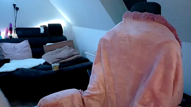 Snapshot of Melly4You chatting on 04.11.26 Melly4You online show from 04.11.26