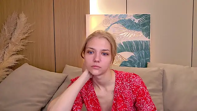 4example Chloe online show from 05.22.26