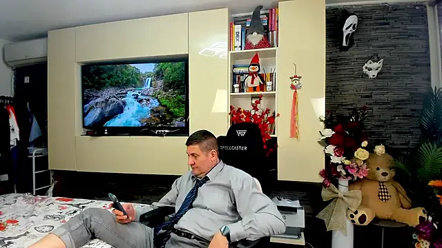 SpartacusDaddy48 online show from 04.08.26