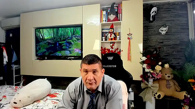 SpartacusDaddy48 online show from 04.09.26