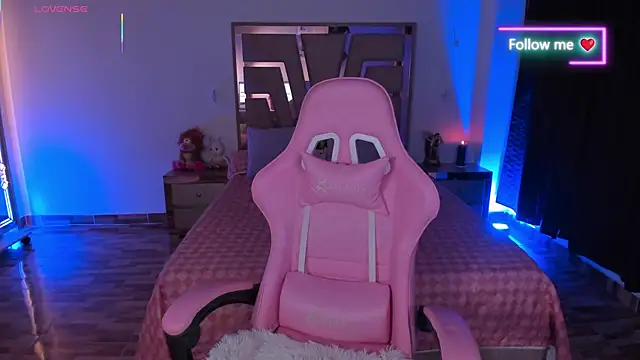 lunaarose online show from 04.16.26