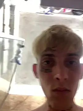 Snapshot of KinkyLatinCock chatting on 09.26.25 KinkyLatinCock online show from 09.26.25