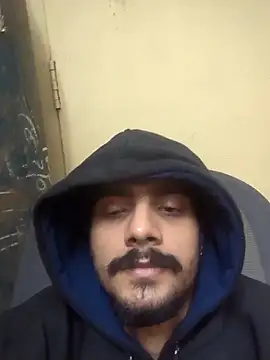 Snapshot of Sushant001 chatting on 12.18.25 Sushant001 online show from 12.18.25