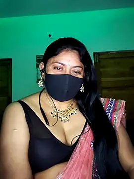 Snapshot of Telugu--Nadhini143 chatting on 10.15.25 Telugu--Nadhini143 online show from 10.15.25