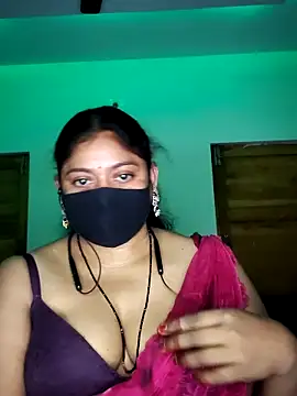 Snapshot of Telugu--Nadhini143 chatting on 10.21.25 Telugu--Nadhini143 online show from 10.21.25