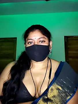 Snapshot of Telugu--Nadhini143 chatting on 10.30.25 Telugu--Nadhini143 online show from 10.30.25