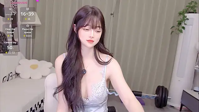 Snapshot of uikyy1 chatting on 05.15.26 uikyy1 online show from 05.15.26