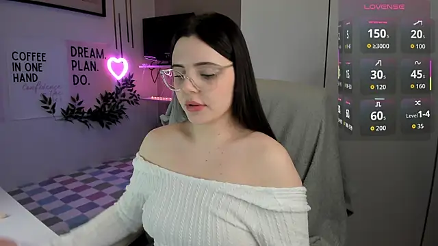 Snapshot of LiaWoow chatting on 01.10.26 LiaWoow online show from 01.10.26