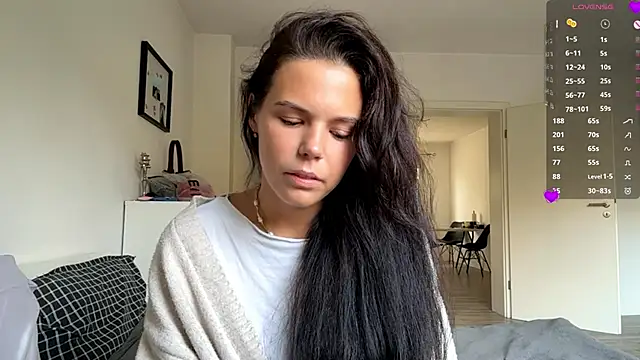 MaydaCornwall online show from 10.17.25