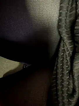 HiddenHoneyLDN online show from 11.17.25