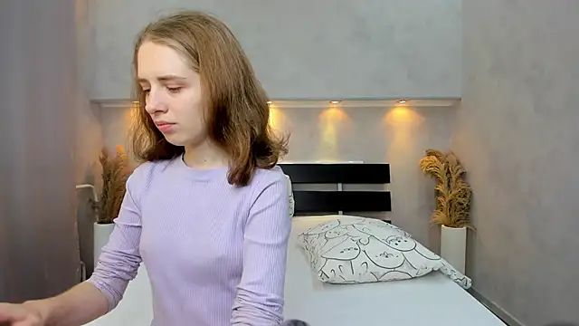 Camilla Kelly online show from 10.02.25