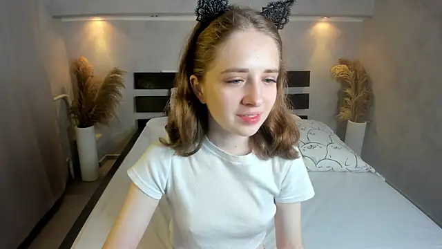 Camilla Kelly online show from 10.10.25