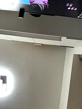 jiajia L online show from 10.21.25