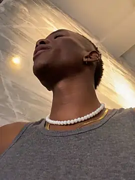 Brycce santos online show from 04.24.26