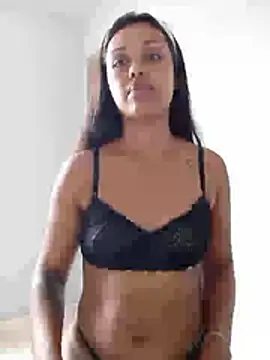 indiazinhabella27 online show from 02.21.26