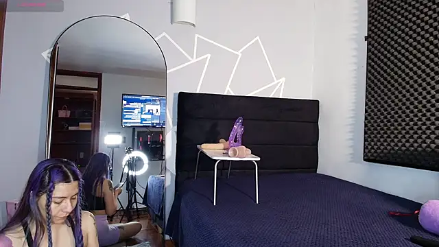 Snapshot of karlamoon23 chatting on 04.03.26 karlamoon23 online show from 04.03.26