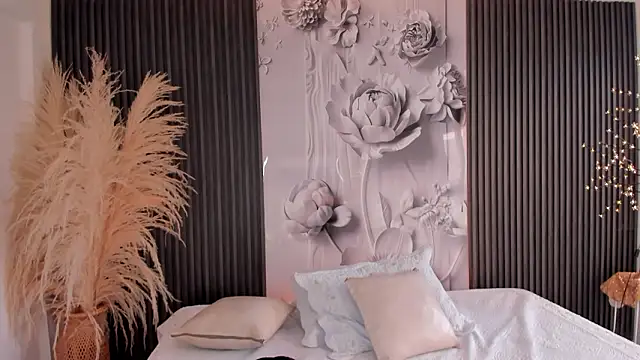 ShaniaDaniels online show from 02.15.26