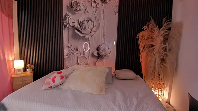 ShaniaDaniels online show from 04.01.26