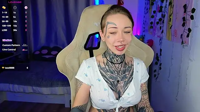 Snapshot of bunnykellyyy chatting on 02.28.26 bunnykellyyy online show from 02.28.26