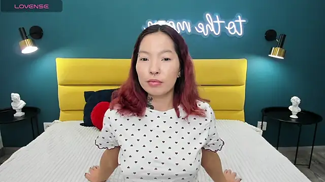 KimAsiann online show from 05.12.26