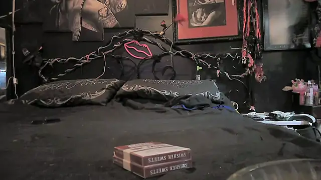 Snapshot of Splash_Queen420 chatting on 02.09.26 Splash Queen420 online show from 02.09.26