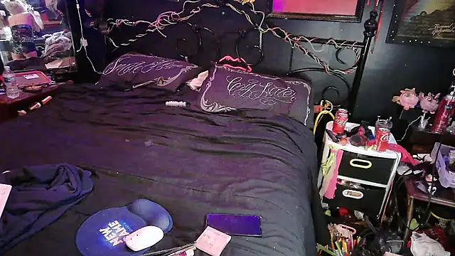 Snapshot of Splash_Queen420 chatting on 02.15.26 Splash Queen420 online show from 02.15.26