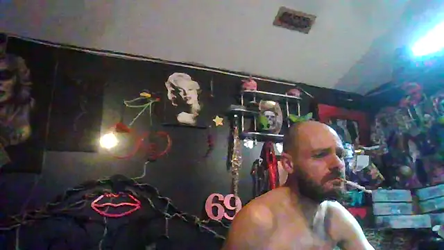 Snapshot of Splash_Queen420 chatting on 02.24.26 Splash Queen420 online show from 02.24.26