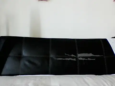 ferchule7 online show from 10.10.25