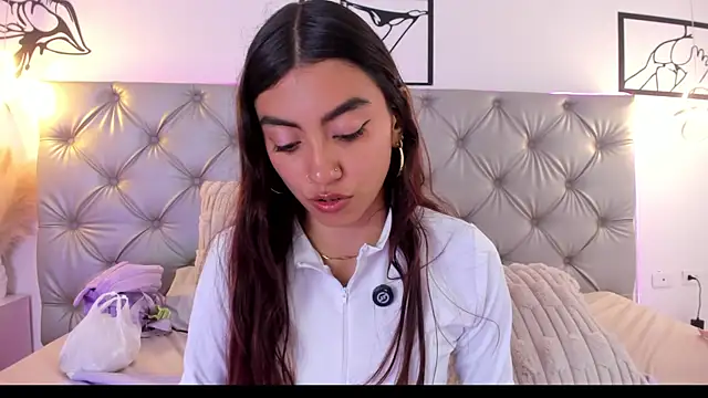 Naughty Couple83 online show from 04.15.26