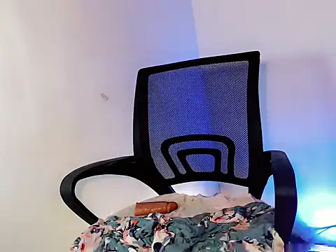 your hottest kim online show from 03.16.26