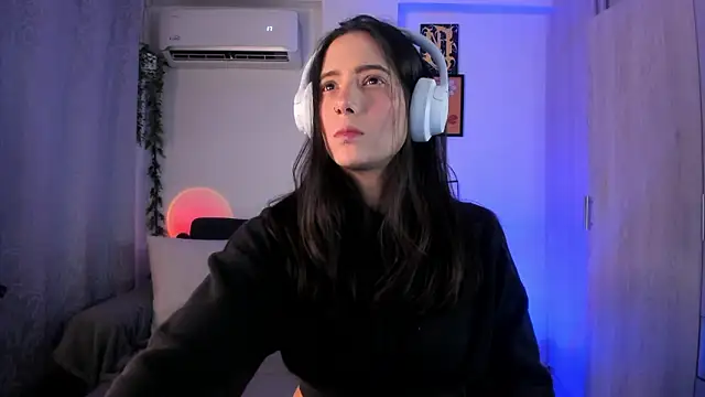 mishelkrave  online show from 02.09.26