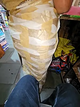 Snapshot of indianhotwife639 chatting on 12.02.25 indianhotwife639 online show from 12.02.25