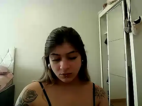 Becca B online show from 04.10.26