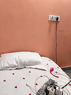 Shalu G online show from 10.22.25