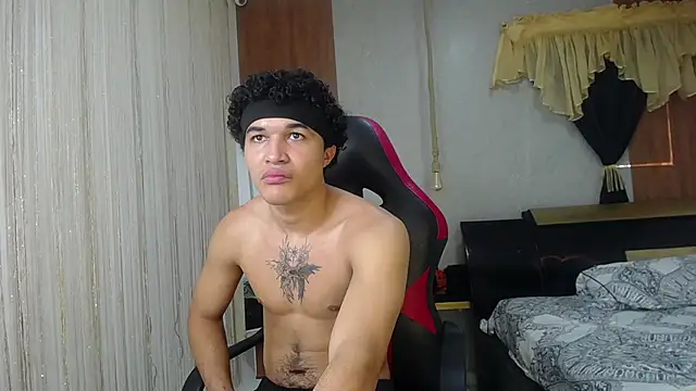 Snapshot of fire_drako chatting on 11.08.25 fire drako online show from 11.08.25