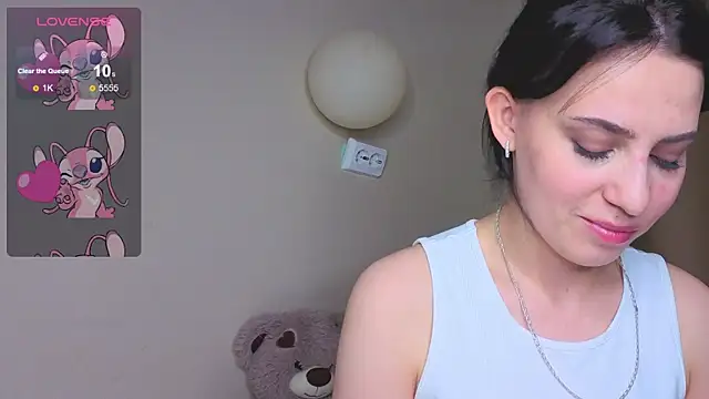 Snapshot of Forever_Smiler chatting on 04.30.26 Forever Smiler online show from 04.30.26