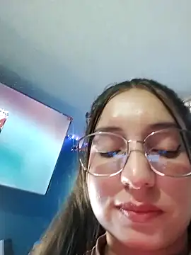 Snapshot of Mia___15 chatting on 09.09.25 Mia 15 online show from 09.09.25