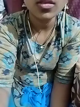 Snapshot of Varsha21 chatting on 09.15.25 Varsha21 online show from 09.15.25