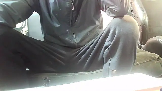 lovehairymature90 online show from 02.18.26