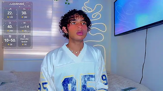 Aaron Wiinter online show from 02.12.26