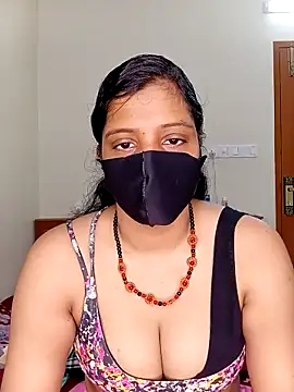 Snapshot of Rose-luckey chatting on 09.14.25 Rose-luckey online show from 09.14.25
