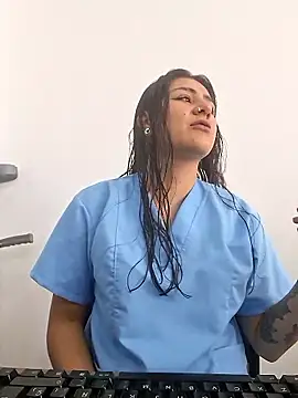 Snapshot of CAROLINE__07 chatting on 01.16.26 CAROLINE 07 online show from 01.16.26