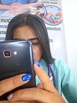 CAROLINE  07 online show from 03.18.26