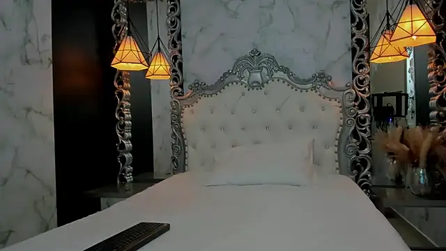 naughty milf4u  online show from 10.02.25