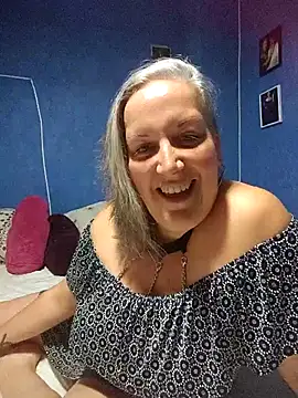 Snapshot of Feelineducentre chatting on 09.10.25 Feelineducentre online show from 09.10.25