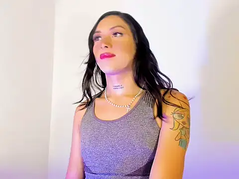 Megan Gil  online show from 09.14.25