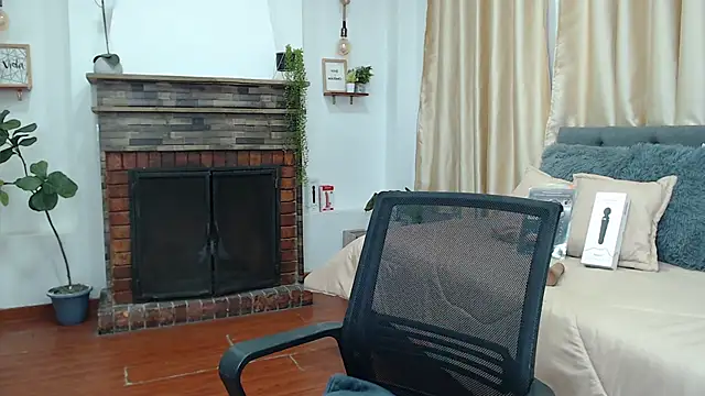 zohet kriss online show from 10.06.25