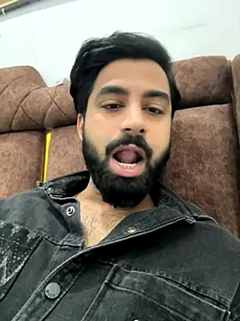 hottestboy03 online show from 11.25.25