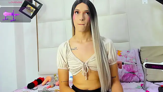 Macarena 05 online show from 09.27.25