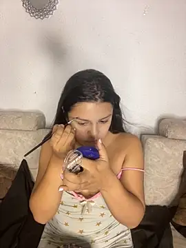 lunita sweet5 online show from 11.21.25